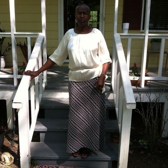 Meet your Posher, Sharon - Picture 6 of 7